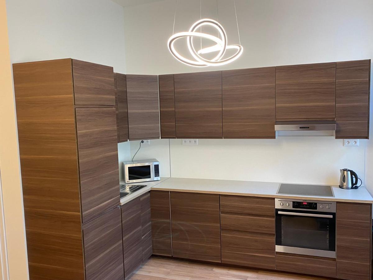 Designed Apartment Next To Vaclav Square With Terrace And Private Garage Prag Exteriör bild