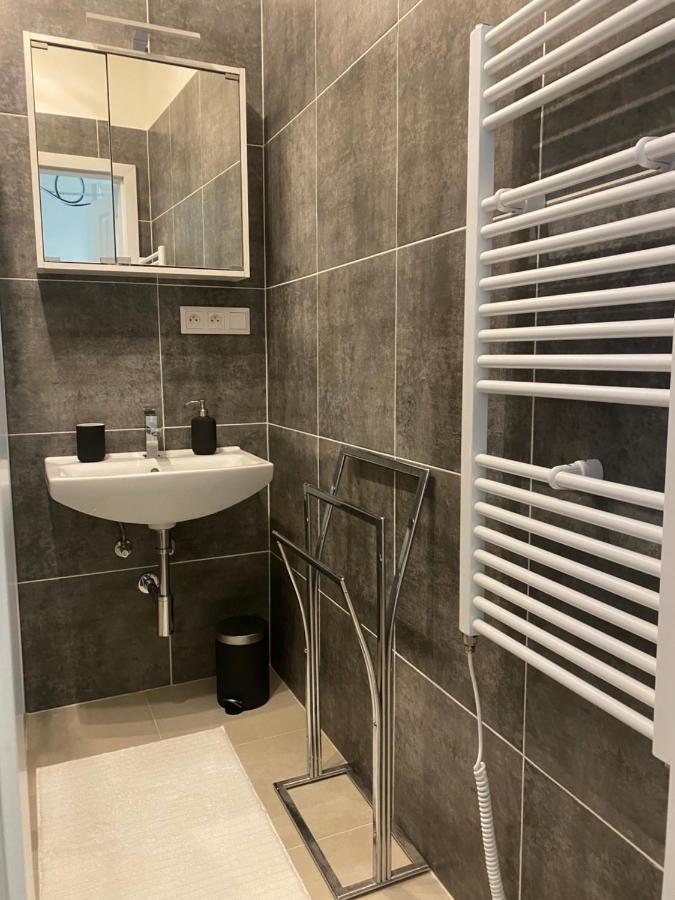 Designed Apartment Next To Vaclav Square With Terrace And Private Garage Prag Exteriör bild