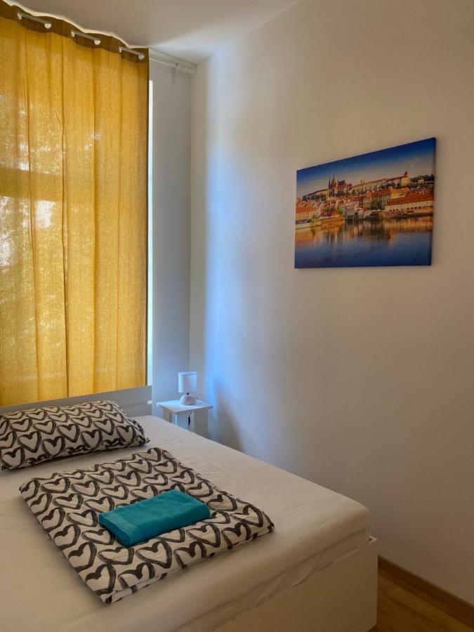 Designed Apartment Next To Vaclav Square With Terrace And Private Garage Prag Exteriör bild